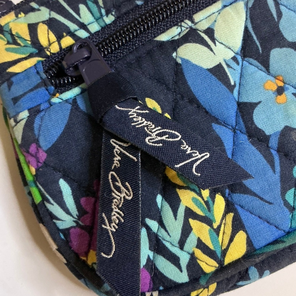 Vera Bradley Wristlet Clutch Midnight Blues Floral‎ Pattern Zip Pouch